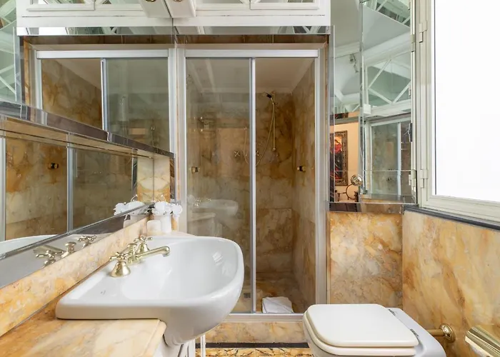 Iflat Spanish Steps Luxury And Historical Apt